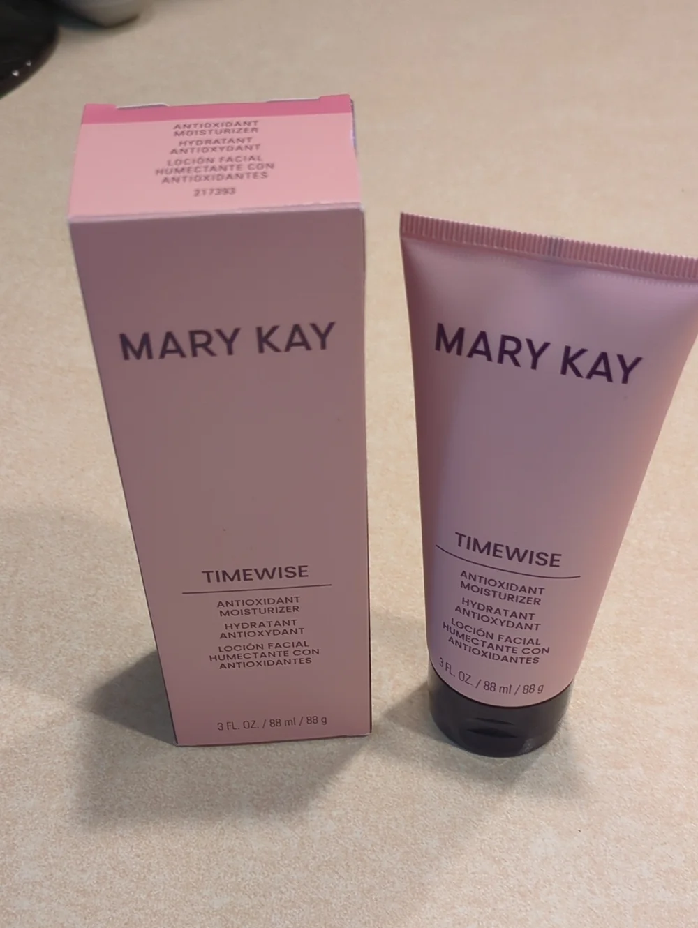 Mary Kay Timewise Antioxidant Moisturizer - Pink Tube with Box